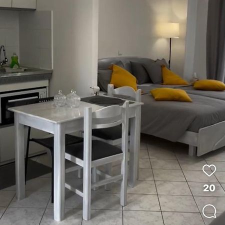 Aleka Kotsi Rooms Igumenica Exteriér fotografie